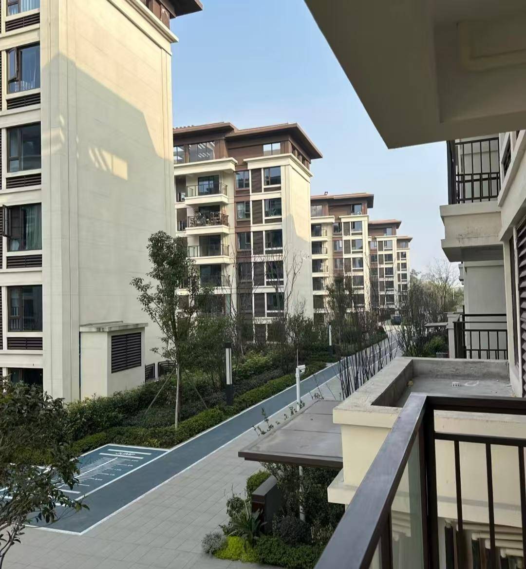 楼盘欢迎您-地址-价格-户型-小区环境-楼盘详情-交房时间-周边配套-售楼处电话凯时尊龙最新网站金地嘉峯汇(营销中心)网站-金地·嘉峯汇销售中心(售楼处)-·(图12)